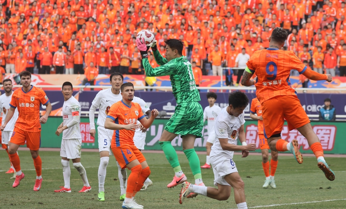 包含城市征战,中超球员备赛氛围热烈争夺激烈的词条 包含城市征战,中超球员备赛氛围热烈争夺激烈的词条