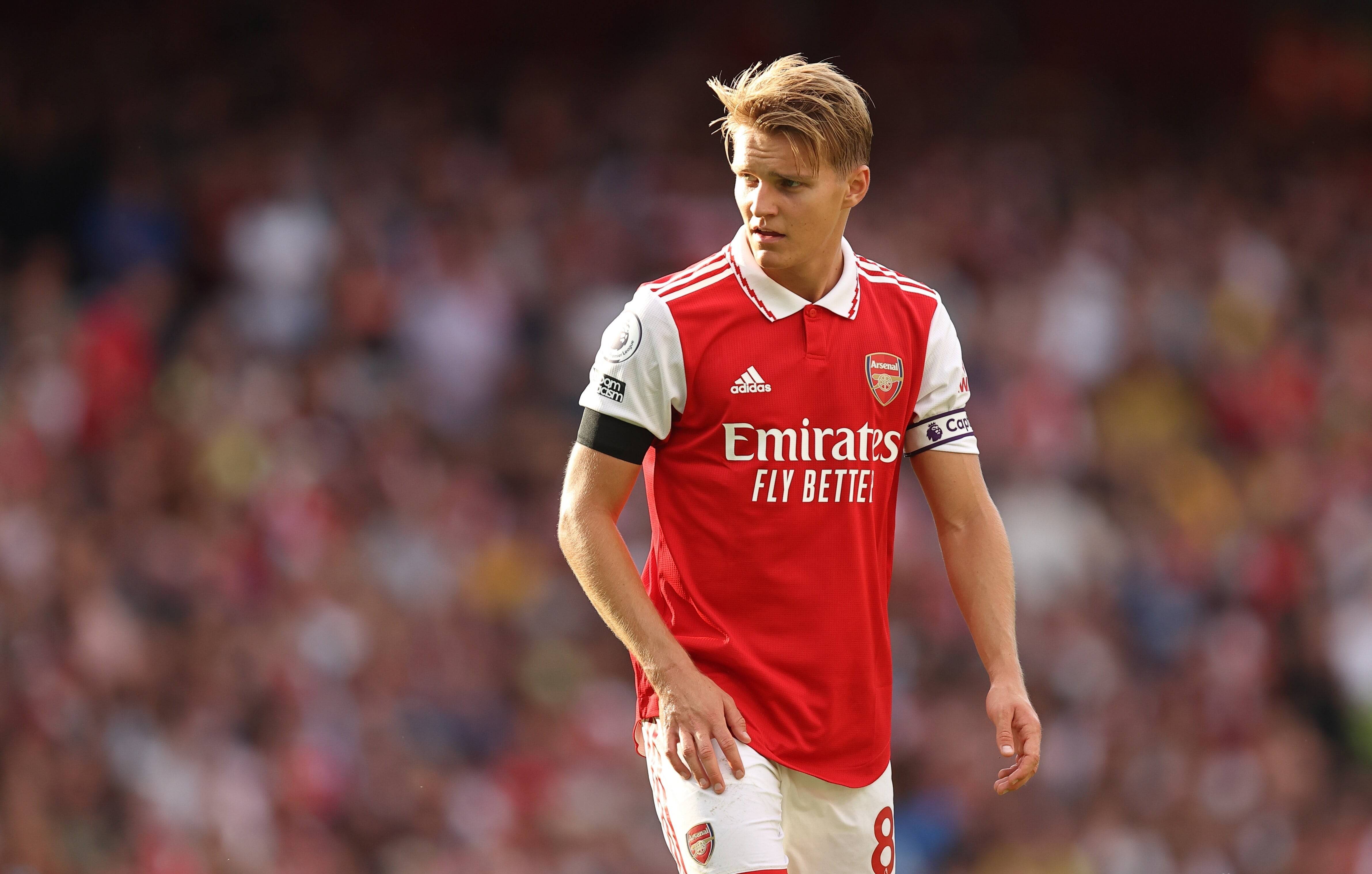 爱游戏体育地址-赛季初期球队表现已引发关注(赛季初期球队表现已引发关注的球员)