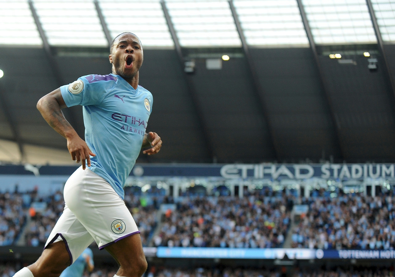 在深圳队赛场上演欧洲杯,破门,引发弹幕炸裂 在深圳队赛场上演欧洲杯,破门,引发弹幕炸裂