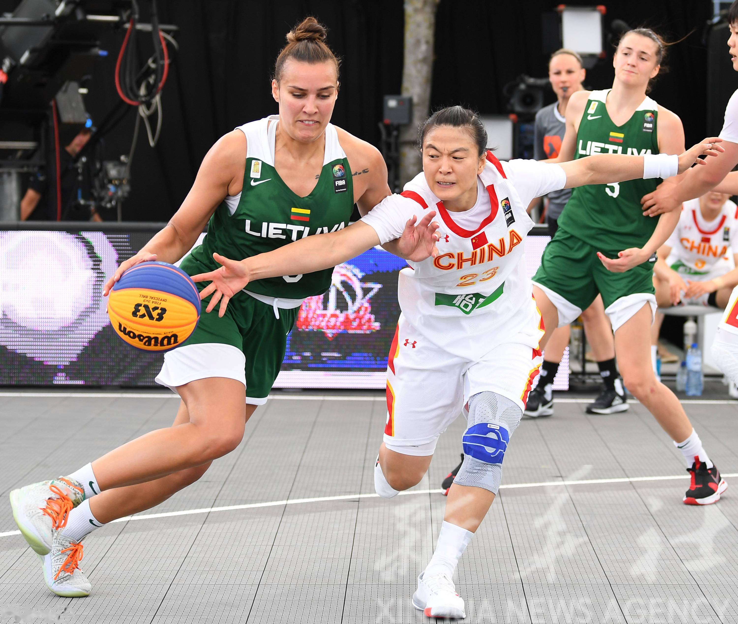 爱游戏官网网页版入口-包含比利时篮球职业联赛收官，冠军喜上眉梢的词条