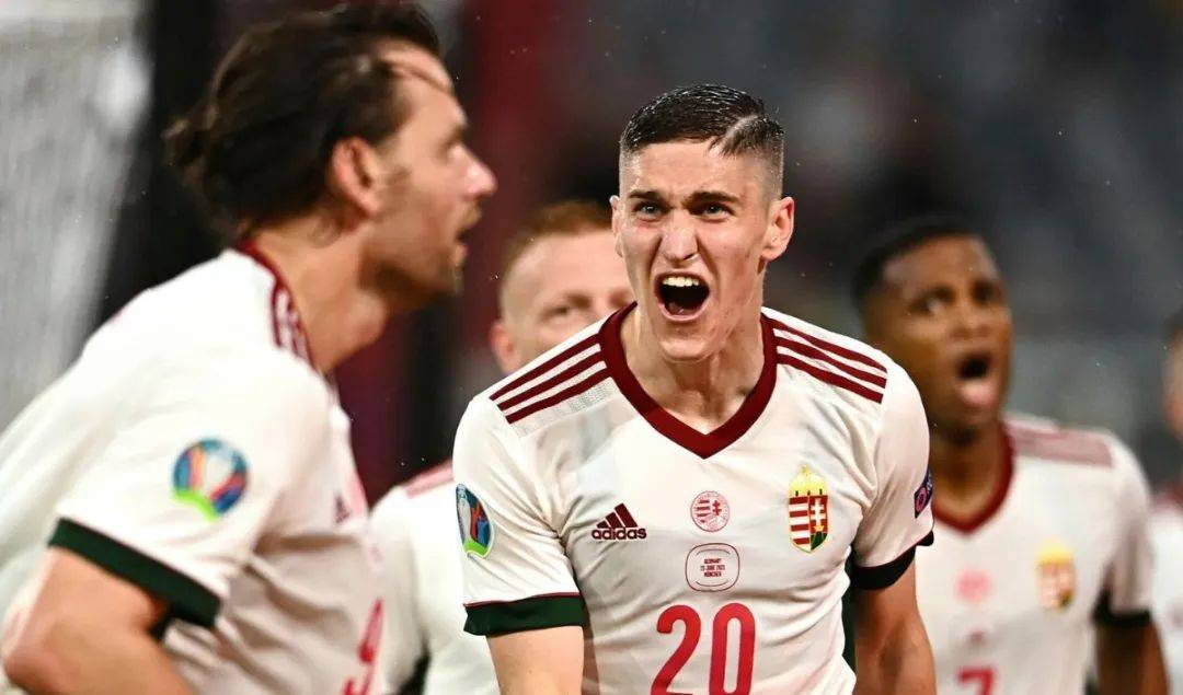 包含瑞士对阵西班牙，谁将笑到最后？的词条