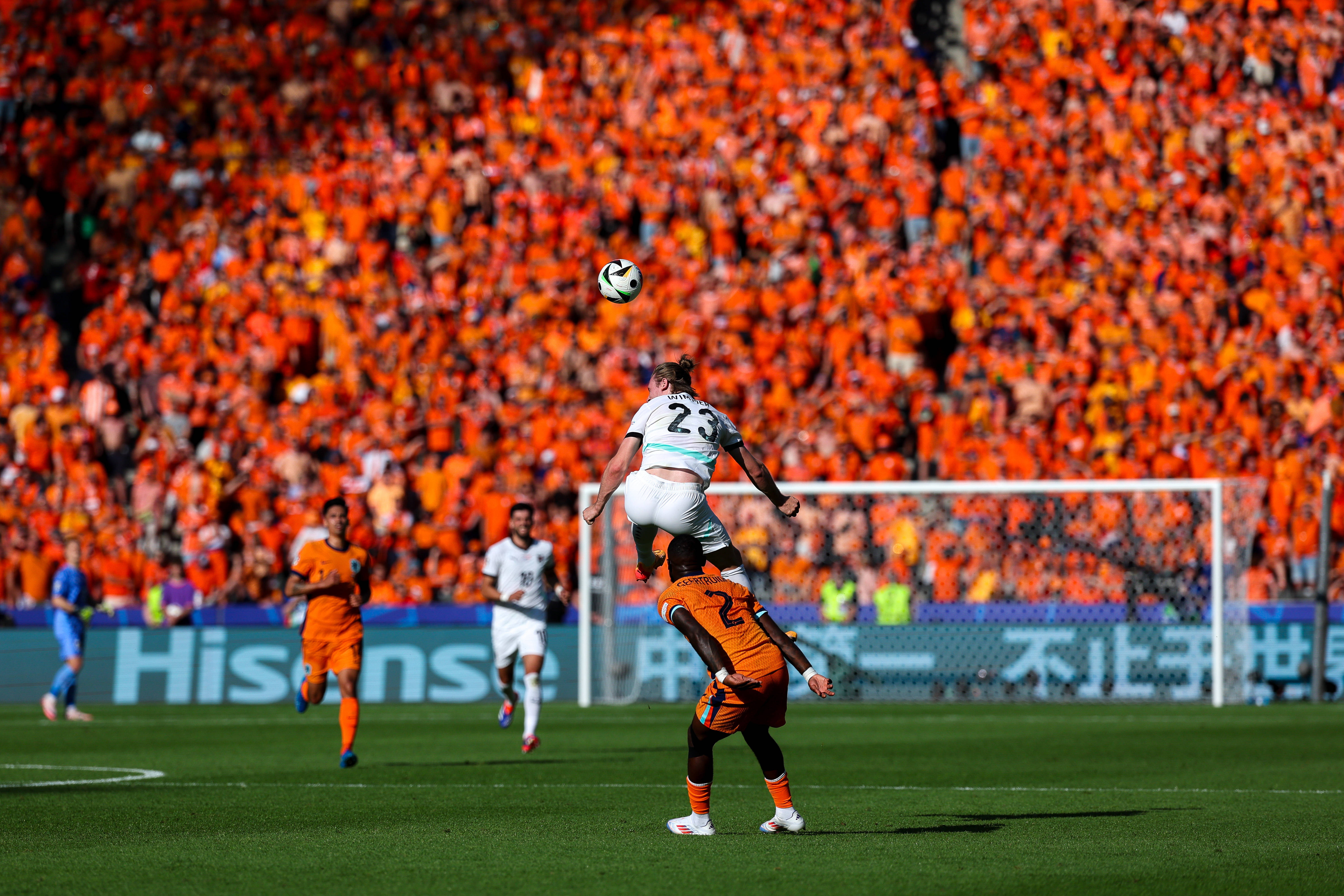 爱游戏官方入口-关于决赛之前备战全面进行欧洲国家队加紧训练的信息