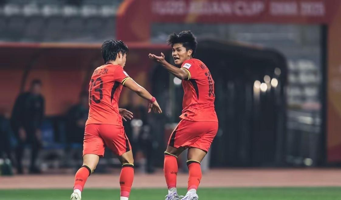 包含沃尔夫斯堡球员接受采访希望以成绩回馈球迷支持的词条 包含沃尔夫斯堡球员接受采访希望以成绩回馈球迷支持的词条