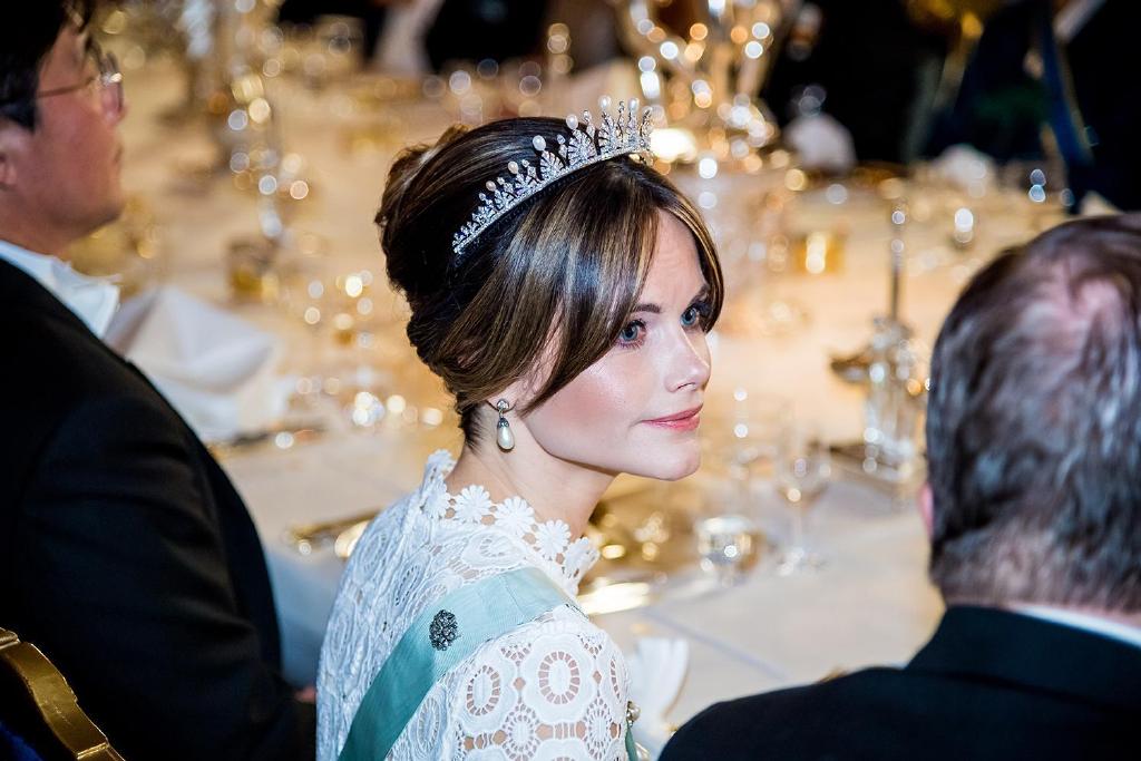 爱游戏在线-瑞典名将成为全场焦点，高调亮相