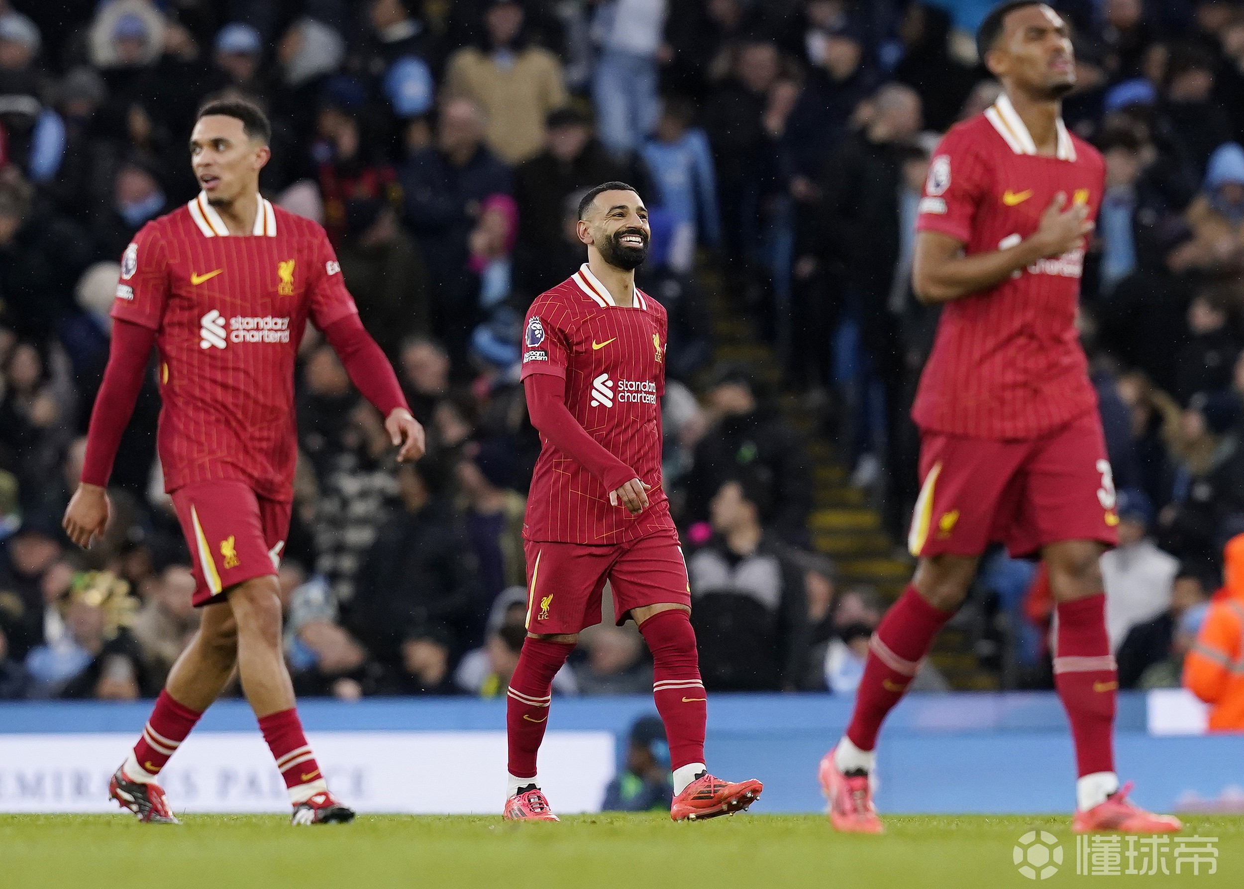 爱游戏体育官网-曼联逆袭晋级，英超劲旅霸气晋级淘汰赛