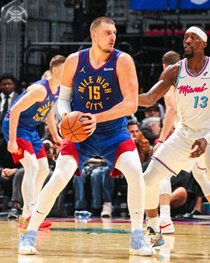 爱游戏体育下载-雷恩连胜引瞩目，球队表现展现活力与实力的简单介绍