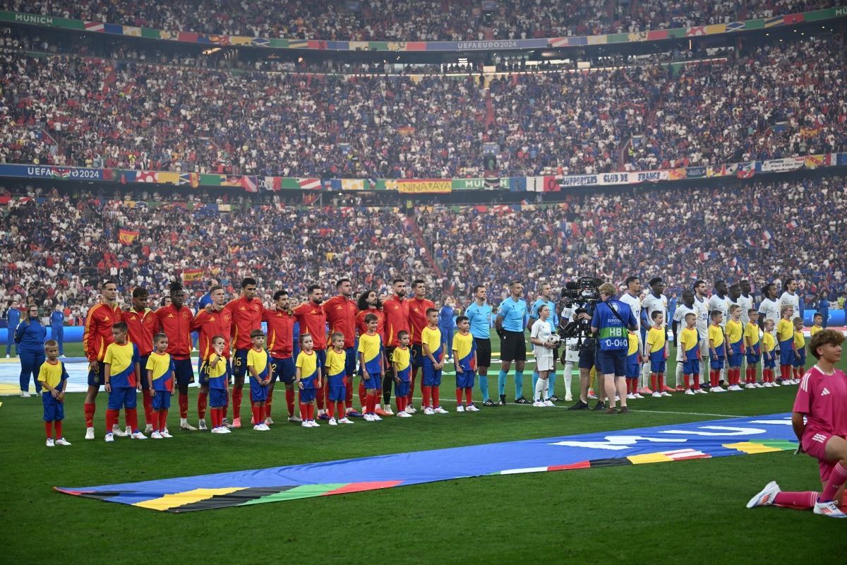 包含顶级足球盛事精彩连连,引爆球迷热情的词条 包含顶级足球盛事精彩连连,引爆球迷热情的词条