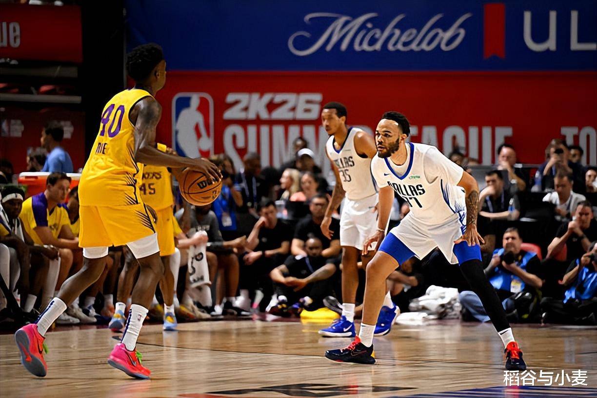 马刺主场大胜,球队全员表现可圈可点 马刺主场大胜,球队全员表现可圈可点