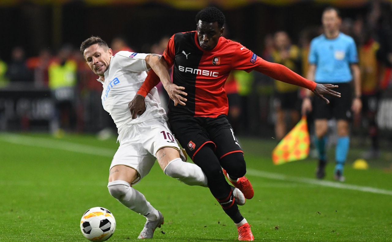 爱游戏官方登录入口-关于亚眠主场战胜南特，终结不胜纪录的信息