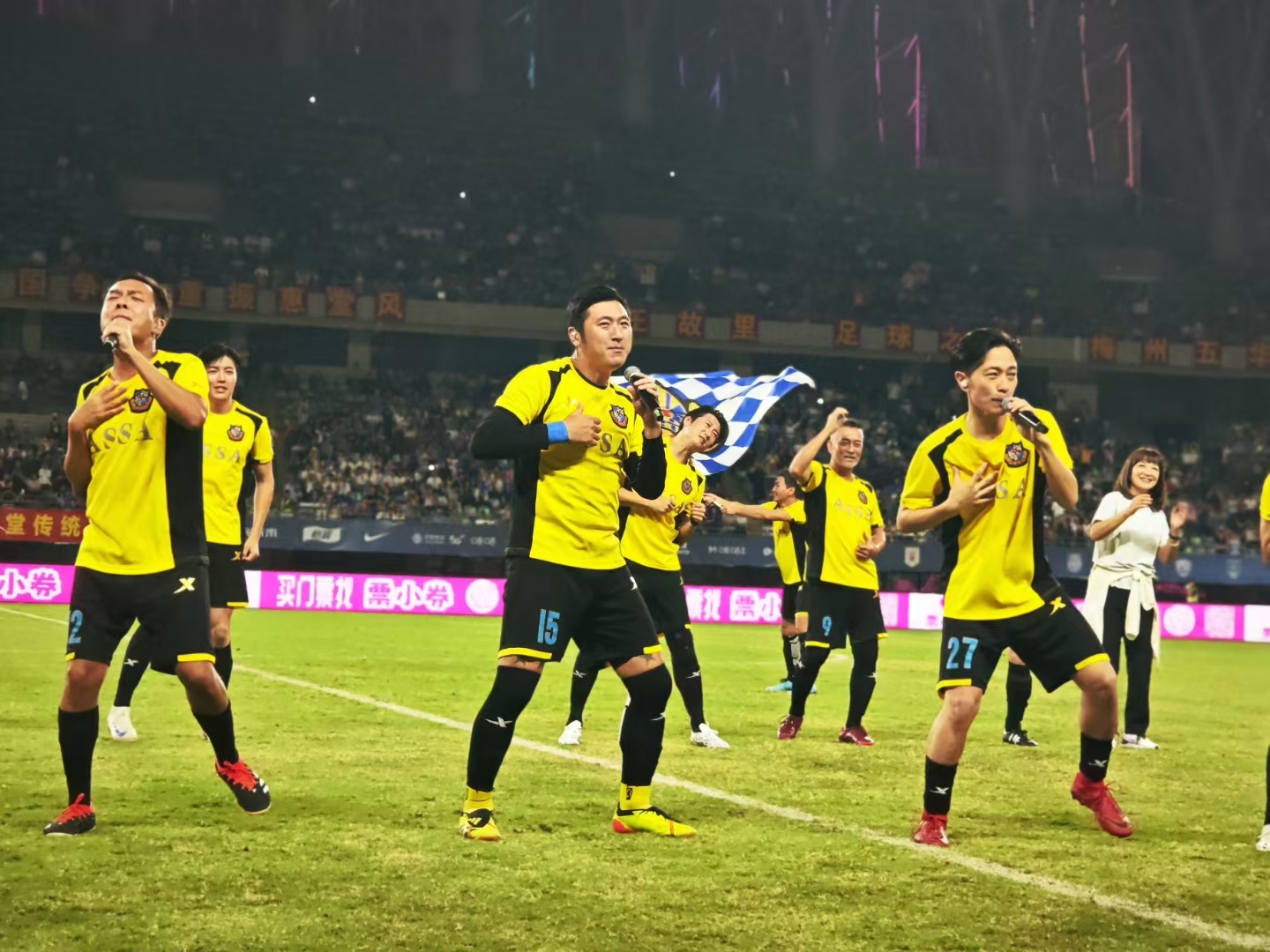 爱游戏app-关于众星闪耀！欧锦赛预选赛精彩集锦的信息