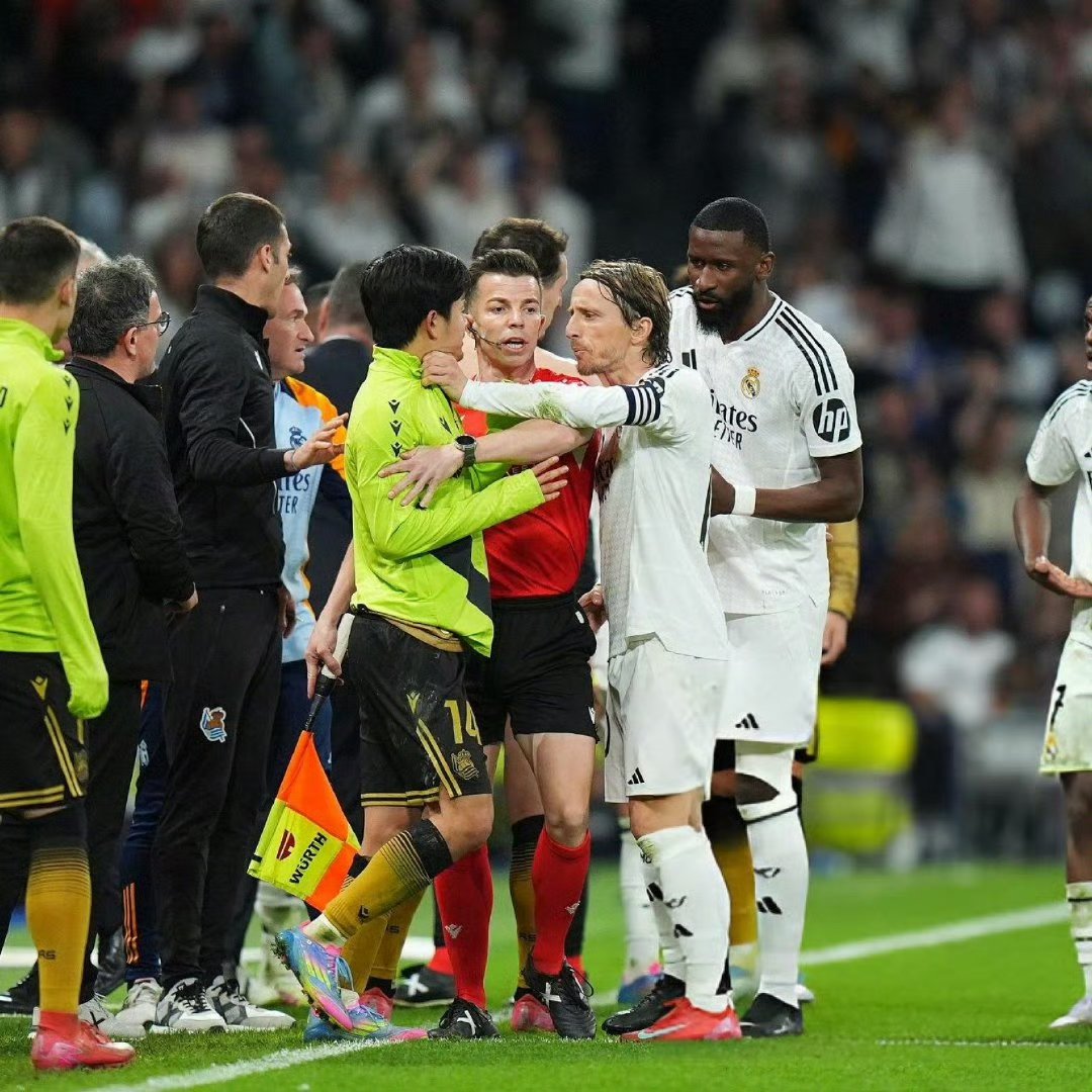 爱游戏体育官网-皇马凭借全队的协作战胜对手，实力不容小觑