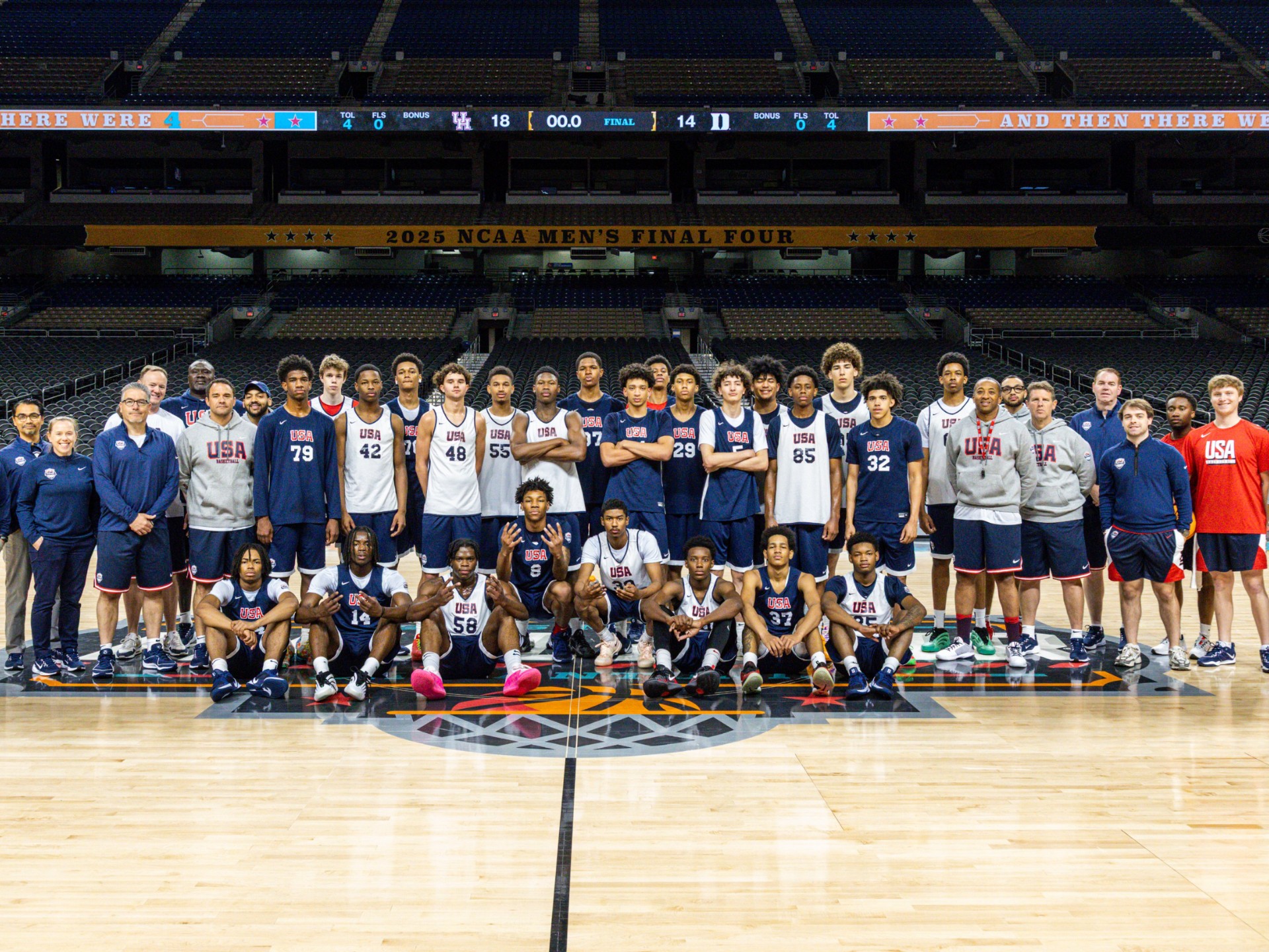 爱游戏体育地址-包含澳大利亚逾千名篮球少年参加训练营的词条