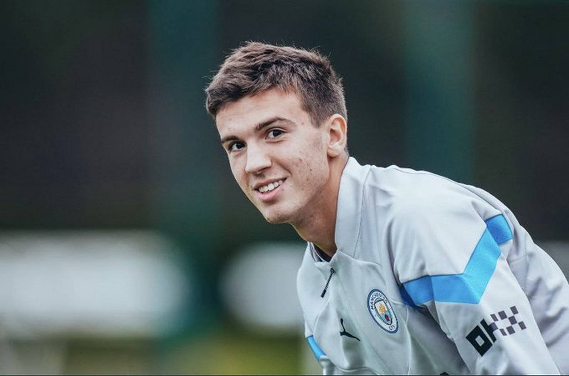 爱游戏体育网站-关于曼城官方宣布签下新秀年轻球员，提升青训建设的信息