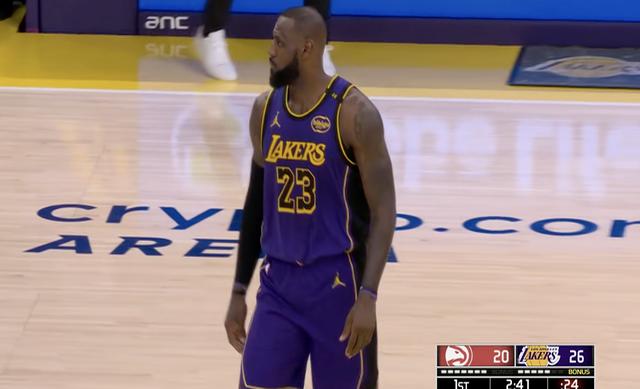 关于湖人惨败老鹰,詹姆斯砍下37分的信息 关于湖人惨败老鹰,詹姆斯砍下37分的信息