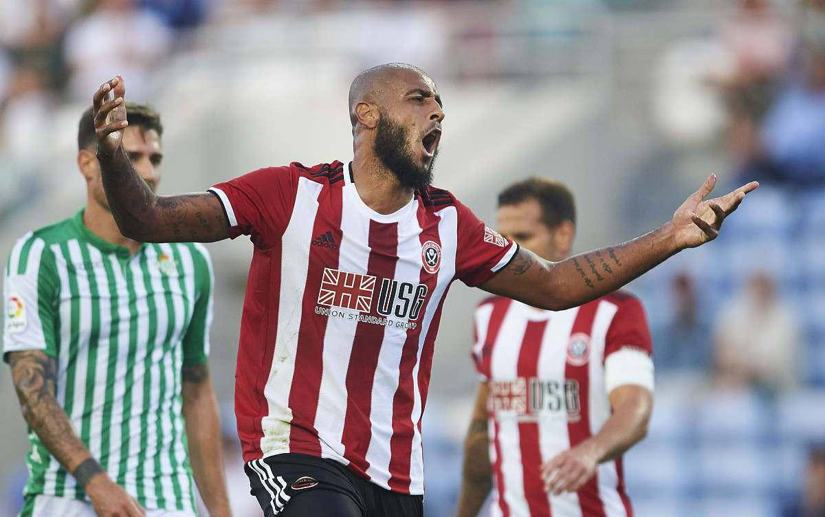 包含谢菲联客场输球，惨遭对手反超取胜的词条