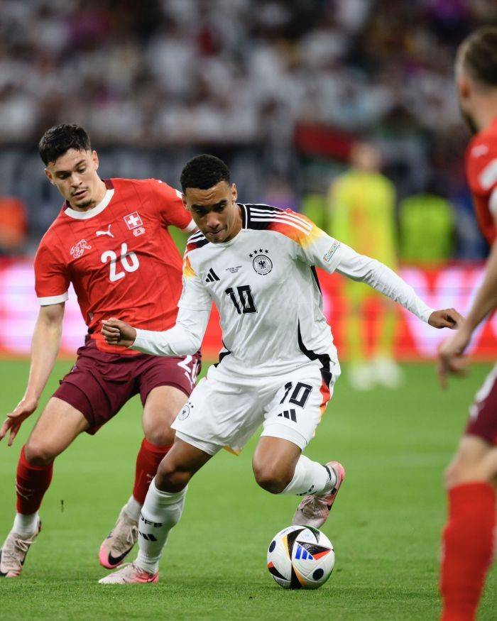 爱游戏网页版入口-西班牙队击败德国队，晋级欧洲杯半决赛